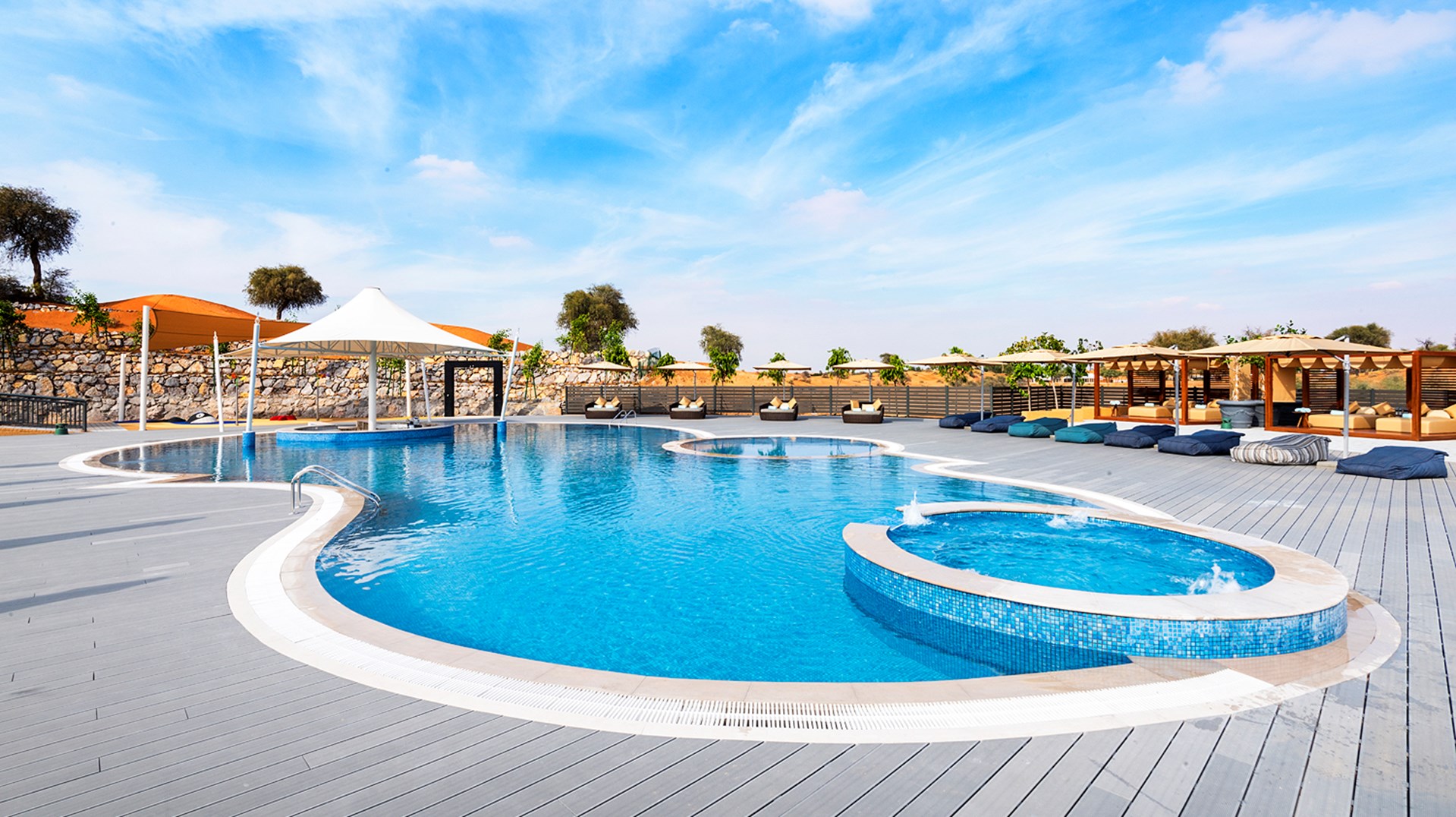 Een luxe 5-sterren resort, gelegen te midden van de Ras Al Khaimah woestijn The Ritz-Carlton Ras Al Khaimah, Al Wadi Desert